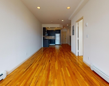 67-13 Austin Street - Photo Thumbnail 6