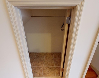 67-13 Austin Street - Photo Thumbnail 12