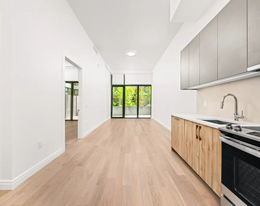 265 Lorimer Street - Photo Thumbnail 1