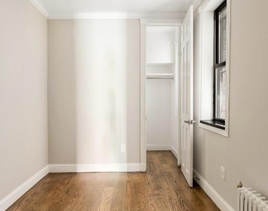 Tenth Avenue - Photo Thumbnail 4