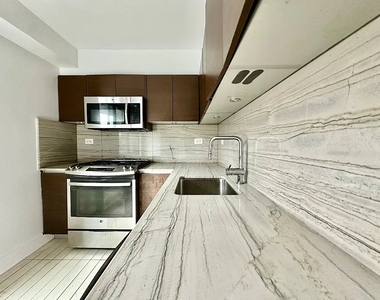 West 96th Street - Photo Thumbnail 2