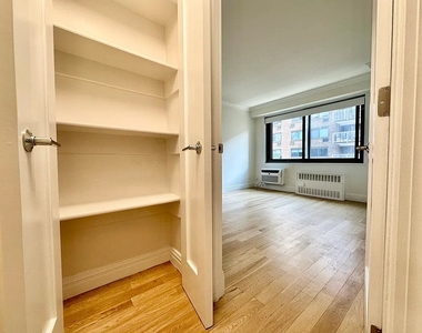West 96th Street - Photo Thumbnail 6