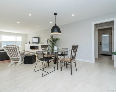 27 Pine Street - Photo Thumbnail 11