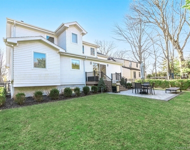 27 Pine Street - Photo Thumbnail 44