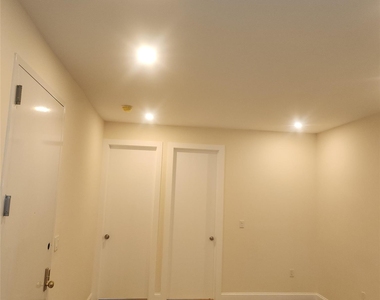 93 Elliott Avenue - Photo Thumbnail 2