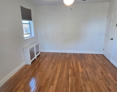 7058 260th Street - Photo Thumbnail 6