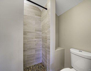 158 Oldfield Avenue - Photo Thumbnail 16