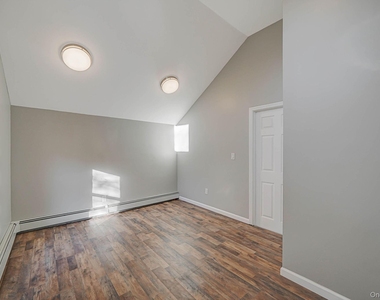 158 Oldfield Avenue - Photo Thumbnail 11