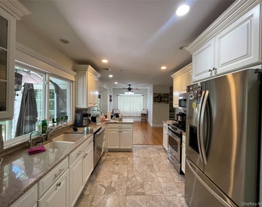 38 Gedney Park Drive - Photo Thumbnail 6