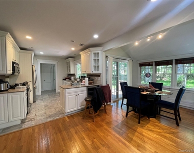 38 Gedney Park Drive - Photo Thumbnail 7