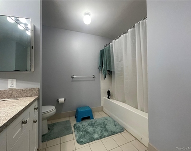 300 Mamaroneck Avenue - Photo Thumbnail 4