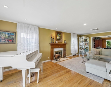 1304 Harbor Road - Photo Thumbnail 4
