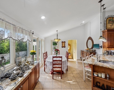 1304 Harbor Road - Photo Thumbnail 10