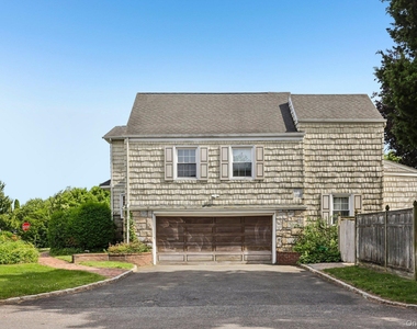 1304 Harbor Road - Photo Thumbnail 1