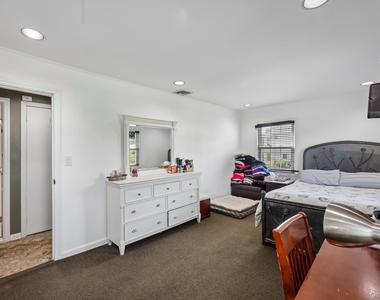 1304 Harbor Road - Photo Thumbnail 24