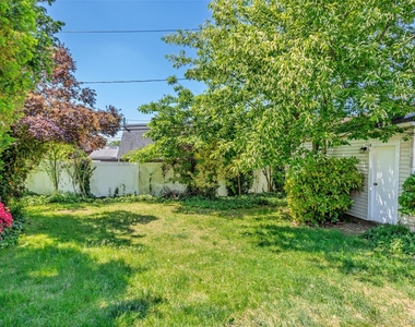 68 Crescent Lane - Photo Thumbnail 36