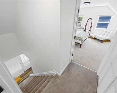 68 Crescent Lane - Photo Thumbnail 25