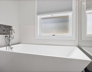 68 Crescent Lane - Photo Thumbnail 31