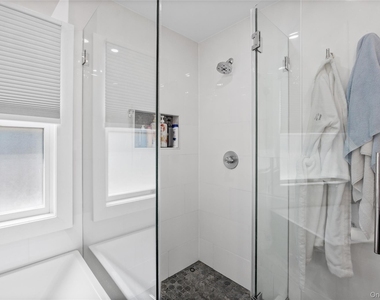 68 Crescent Lane - Photo Thumbnail 30