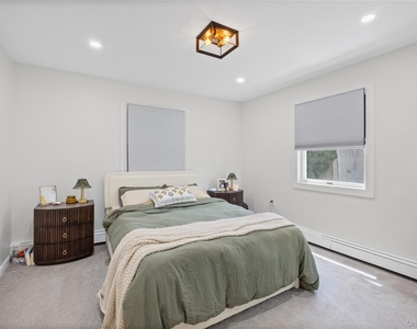 68 Crescent Lane - Photo Thumbnail 26