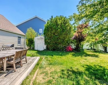 68 Crescent Lane - Photo Thumbnail 34