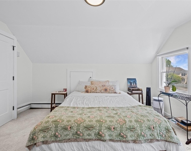 68 Crescent Lane - Photo Thumbnail 19