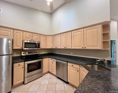 703 Constance Lane - Photo Thumbnail 5