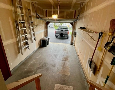 703 Constance Lane - Photo Thumbnail 18