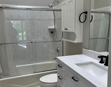703 Constance Lane - Photo Thumbnail 10