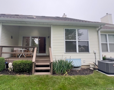 703 Constance Lane - Photo Thumbnail 15