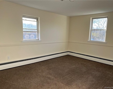 1225 E Main Street - Photo Thumbnail 6