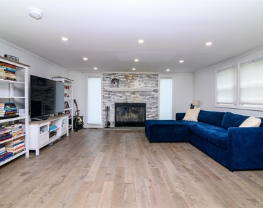 19 Maryland Avenue - Photo Thumbnail 9