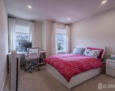 3305 Charleston Drive - Photo Thumbnail 21