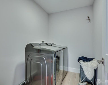 145 Center Street - Photo Thumbnail 39