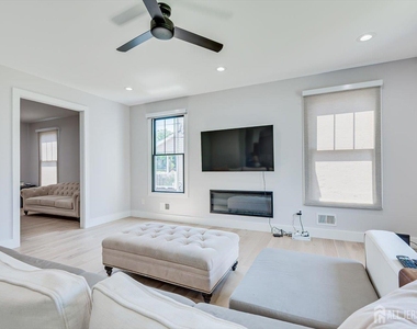 145 Center Street - Photo Thumbnail 8