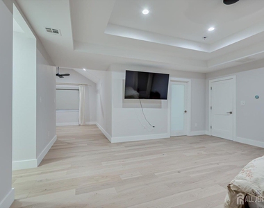 145 Center Street - Photo Thumbnail 30
