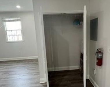 495 Avenel Street - Photo Thumbnail 2