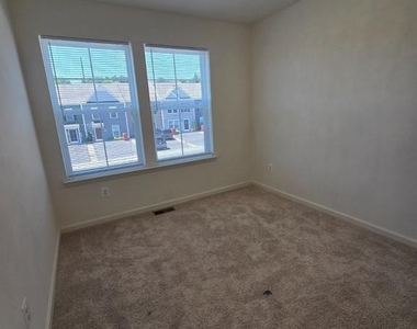 12 Pitch Pine Court - Photo Thumbnail 25