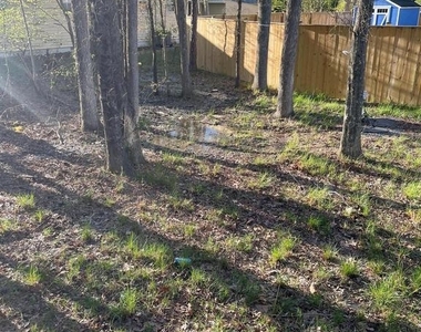 395 Shorewood Dr - Photo Thumbnail 15