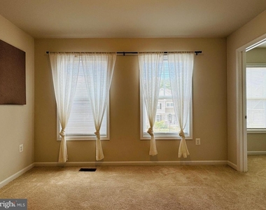 454 Coastal Avenue - Photo Thumbnail 19