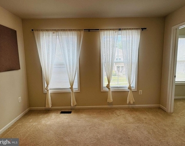 454 Coastal Avenue - Photo Thumbnail 20