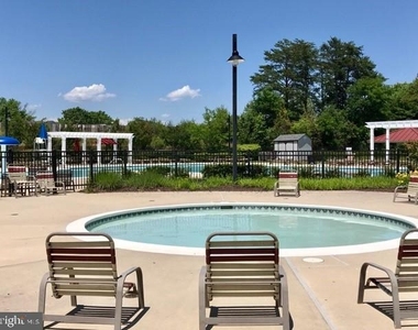 201 Shamrock Drive - Photo Thumbnail 28