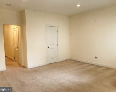 201 Shamrock Drive - Photo Thumbnail 25