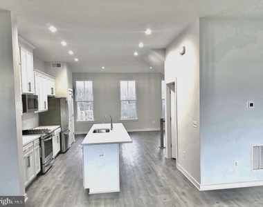 17958 Woods Overlook Drive - Photo Thumbnail 8