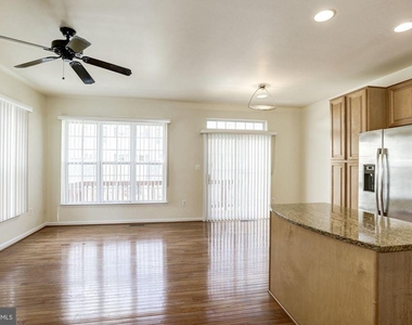 750 Monument Avenue - Photo Thumbnail 13