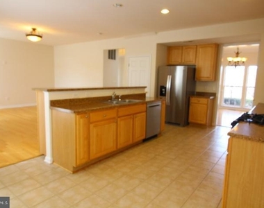14201 Reidhall Place - Photo Thumbnail 22
