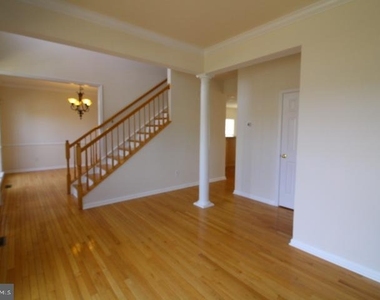 14201 Reidhall Place - Photo Thumbnail 10