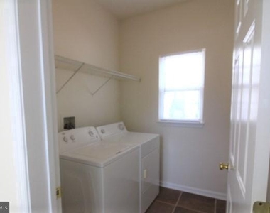 14201 Reidhall Place - Photo Thumbnail 28