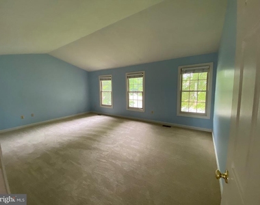 9621 Bainbridge Court - Photo Thumbnail 26