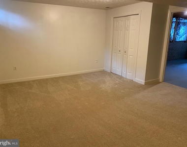 9621 Bainbridge Court - Photo Thumbnail 45